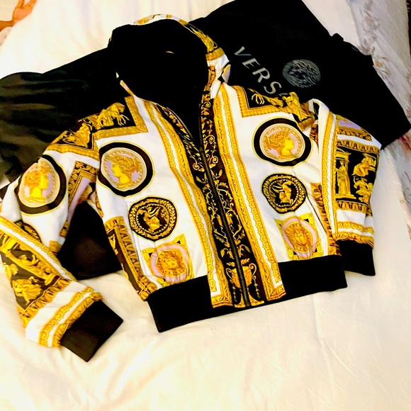 希少【VERSACE】Barocco Goddessパッチエンブロイダリーパーカー 希少【VERSACE】Barocco Goddessパッチエンブロイダリーパーカー